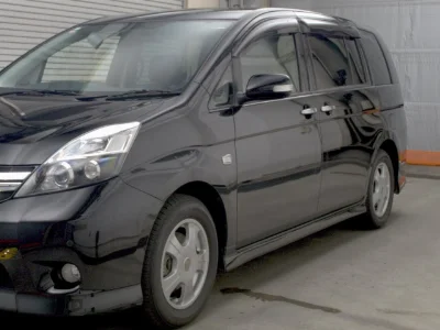 TOYOTA ISIS