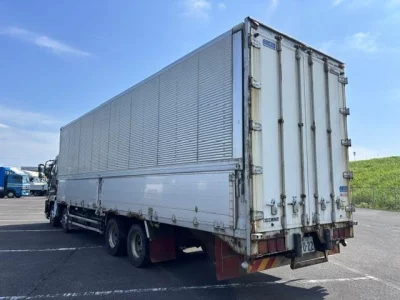 Isuzu  OO RATTLING