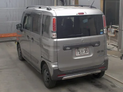 Suzuki Spacia Gear