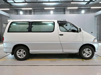 Toyota Hiace Regius
