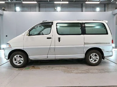 Toyota Hiace Regius