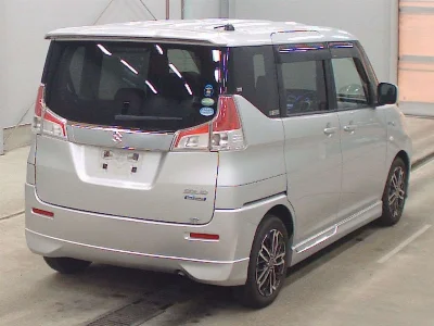 Suzuki Solio