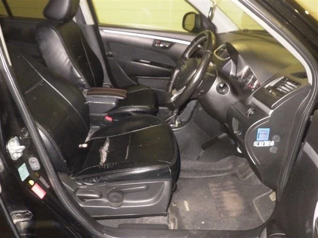 Suzuki Swift  с аукциона в Японии