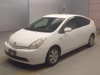 Цена авто Toyota Prius с аукционов Японии, номер кузова NHW20, пробег 126 000, оценка 6