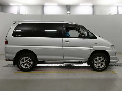 Mitsubishi Delica