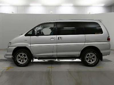 Mitsubishi Delica