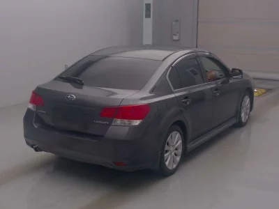 Subaru Legacy B4