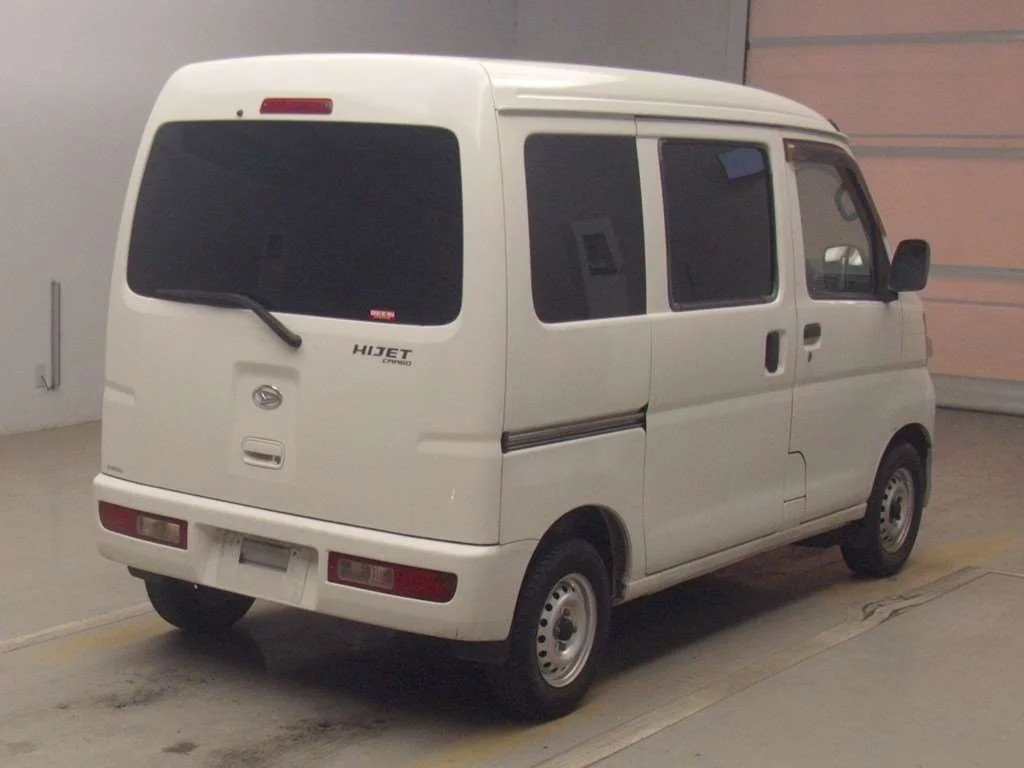 Daihatsu Hijet Cargo  с аукциона в Японии