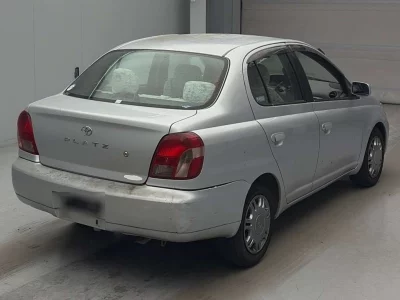 Toyota Platz