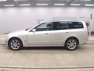 Nissan Stagea