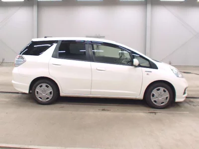 HONDA FIT SHUTTLE