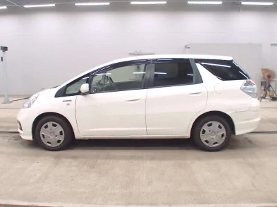 HONDA FIT SHUTTLE
