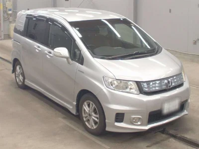 HONDA FREED SPIKE