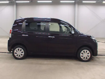 TOYOTA SPADE