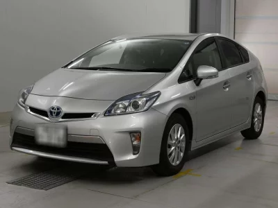 Toyota Prius PHV
