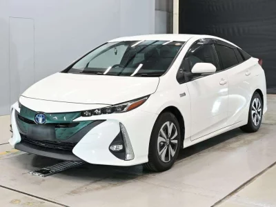 TOYOTA PRIUS PHV