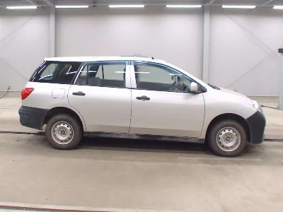 Nissan AD