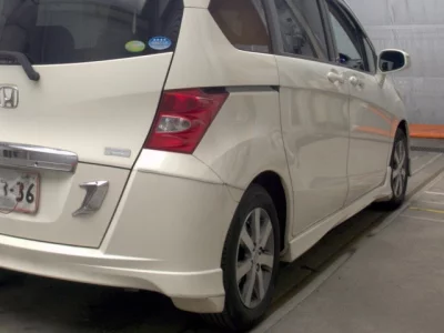 HONDA FREED