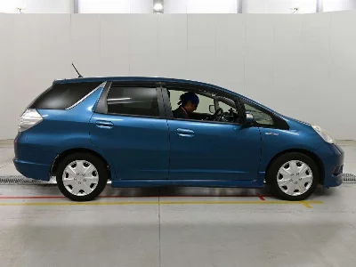 HONDA FIT SHUTTLE