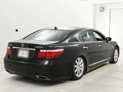 Lexus LS600h