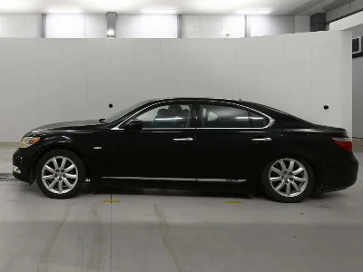 Lexus LS600h