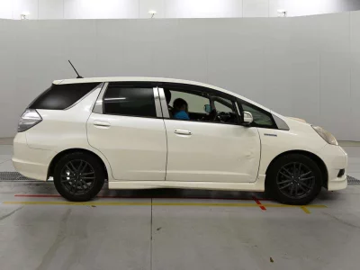 HONDA FIT SHUTTLE