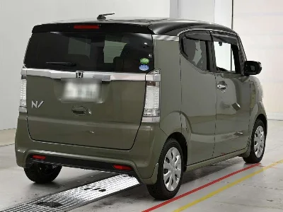 Honda N-Box Slash