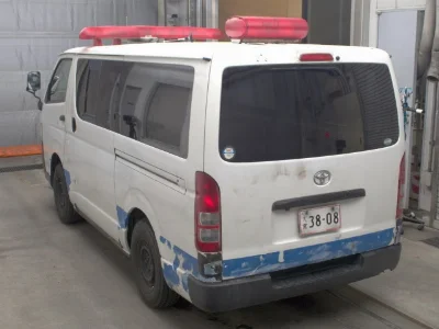 TOYOTA HIACE VAN