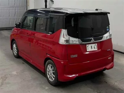 MITSUBISHI DELICA D2