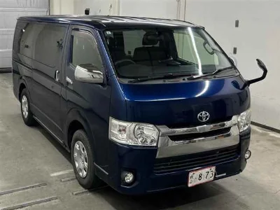 TOYOTA REGIUS VAN