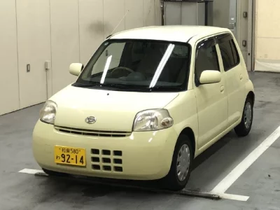 DAIHATSU ESSE
