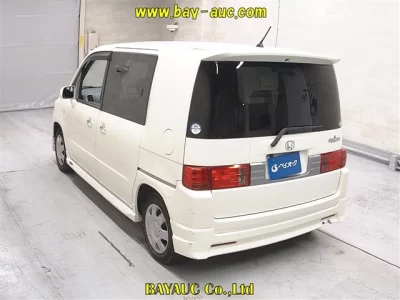Honda Mobilio Spike