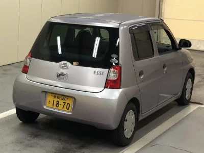 DAIHATSU ESSE