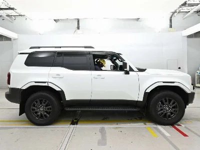 TOYOTA LAND CRUISER 250
