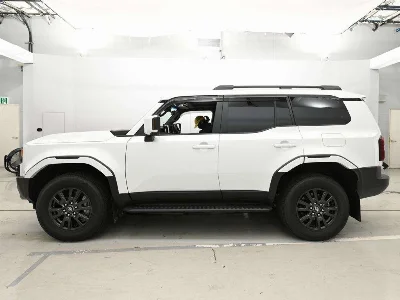 TOYOTA LAND CRUISER 250