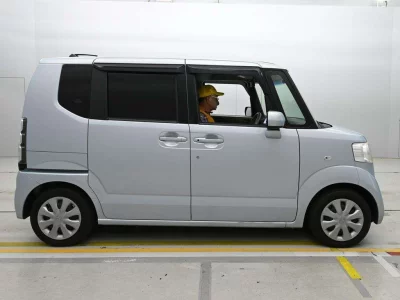 HONDA N BOX PLUS