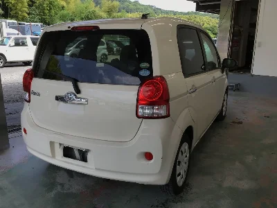 TOYOTA PORTE