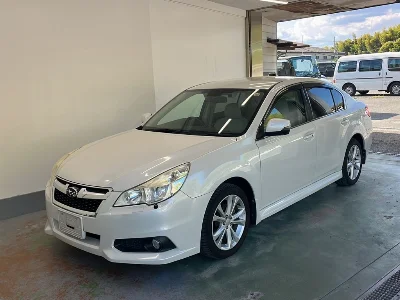 SUBARU LEGACY B4