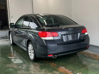 SUBARU LEGACY B4