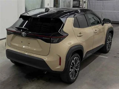 TOYOTA YARIS CROSS