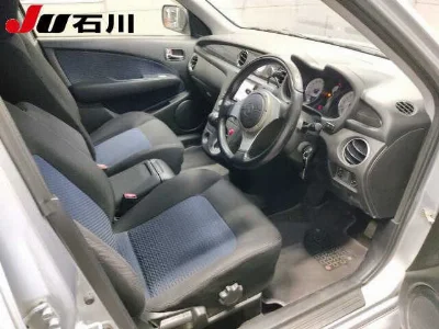 MITSUBISHI AIRTREK