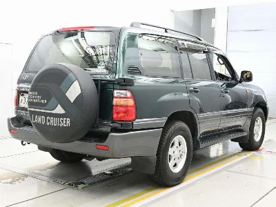 TOYOTA LAND CRUISER