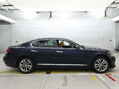 Lexus LS600h