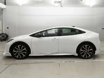 TOYOTA PRIUS PHV