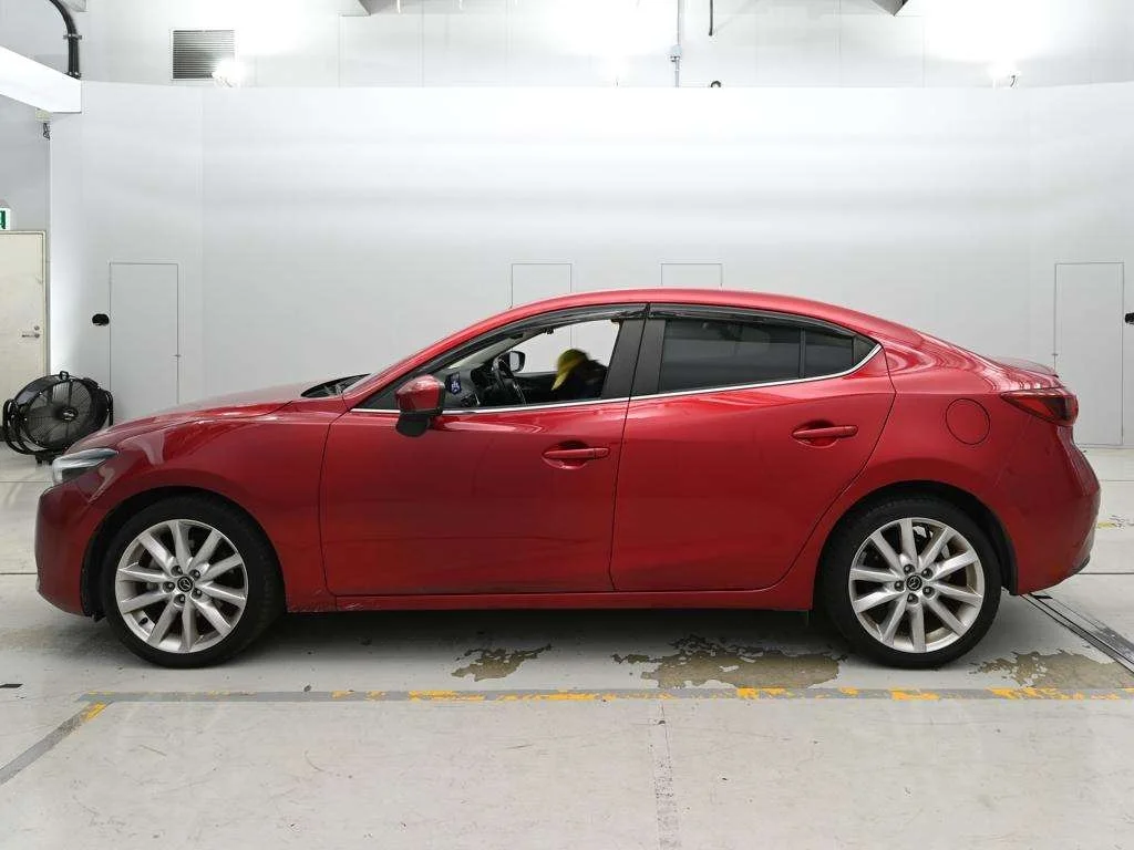 Mazda AXELA HYBRID  с аукциона в Японии