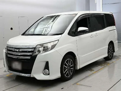 TOYOTA NOAH