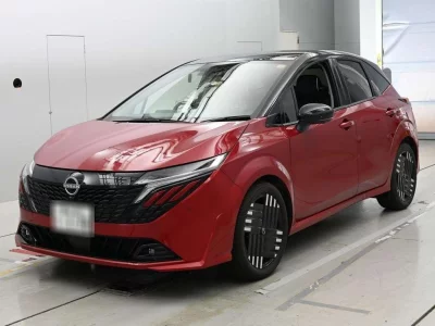 NISSAN AURA