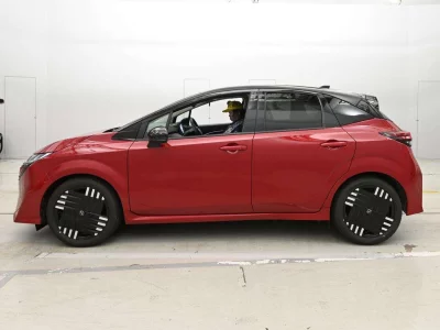 NISSAN AURA