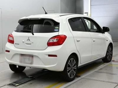 MITSUBISHI MIRAGE