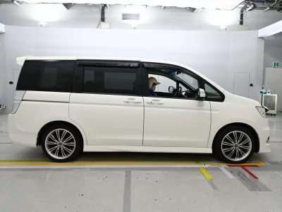 HONDA STEP WAGON